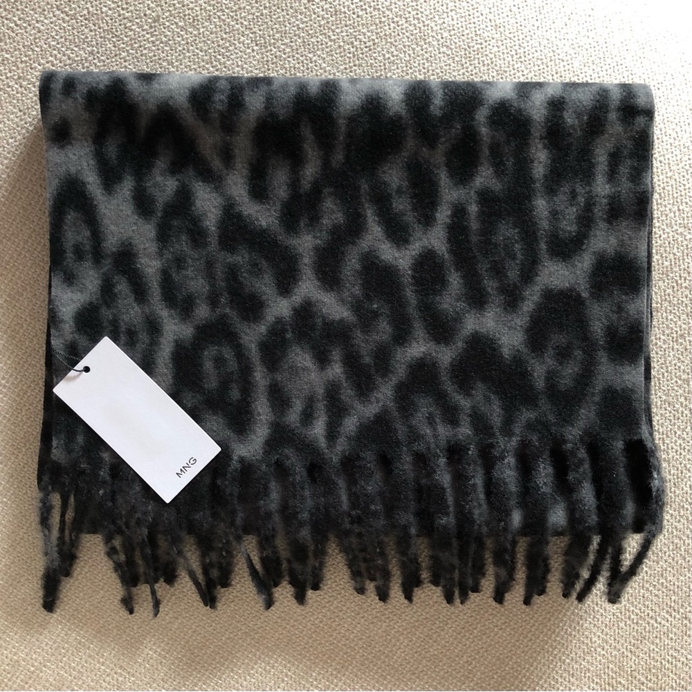 Mango Black and Gray Leopard Print Scarf -Never Worn - Picture 4 of 5